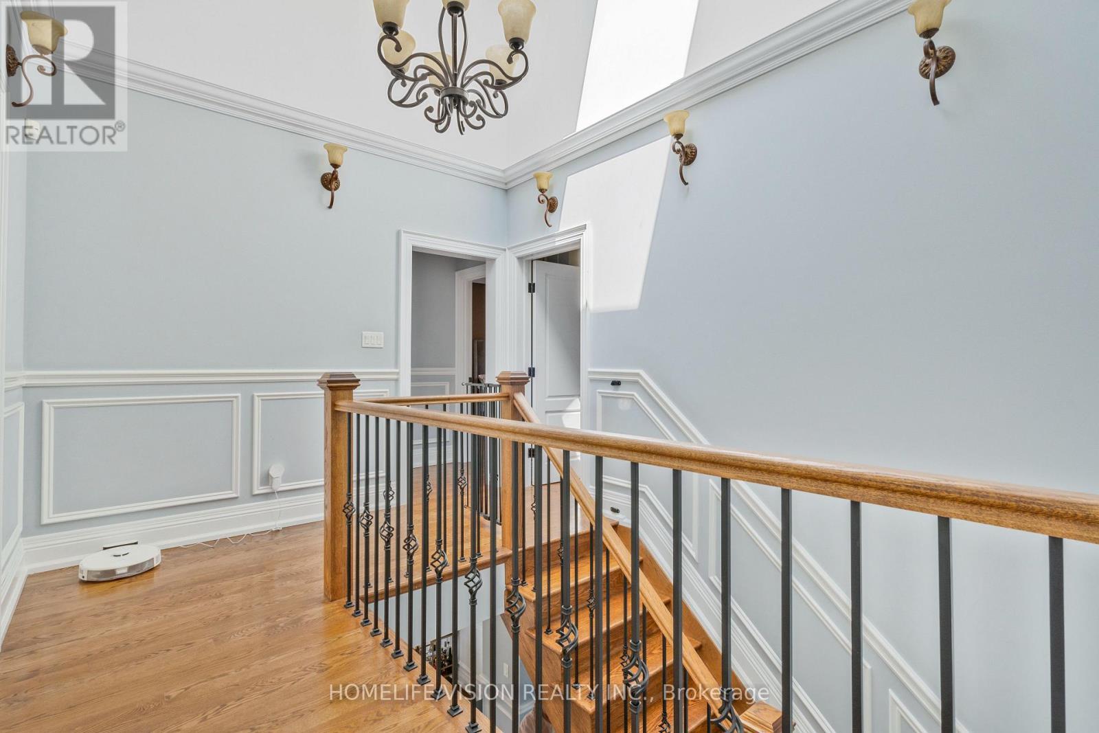 80 North Heights Road, Toronto, ON