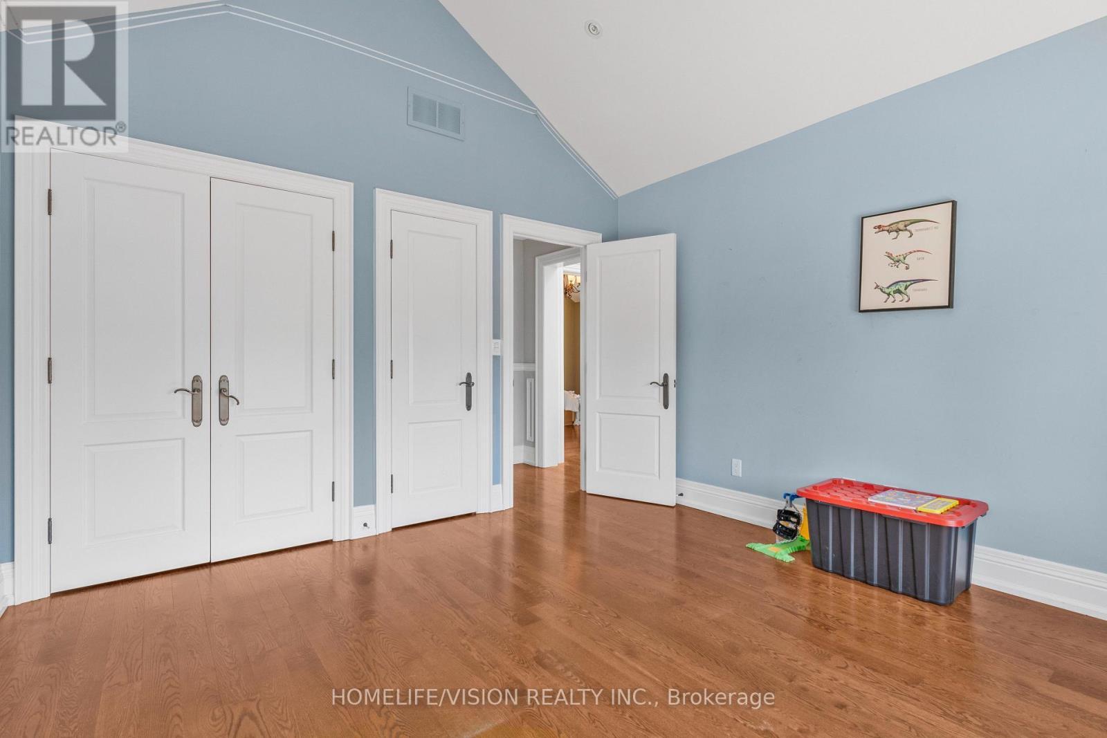 80 North Heights Road, Toronto, ON