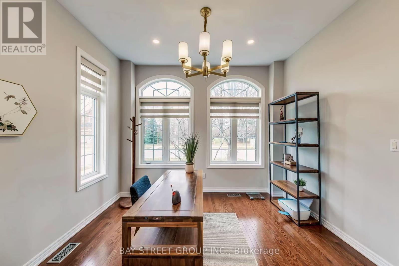 1087 Kestell Boulevard N, Oakville, ON