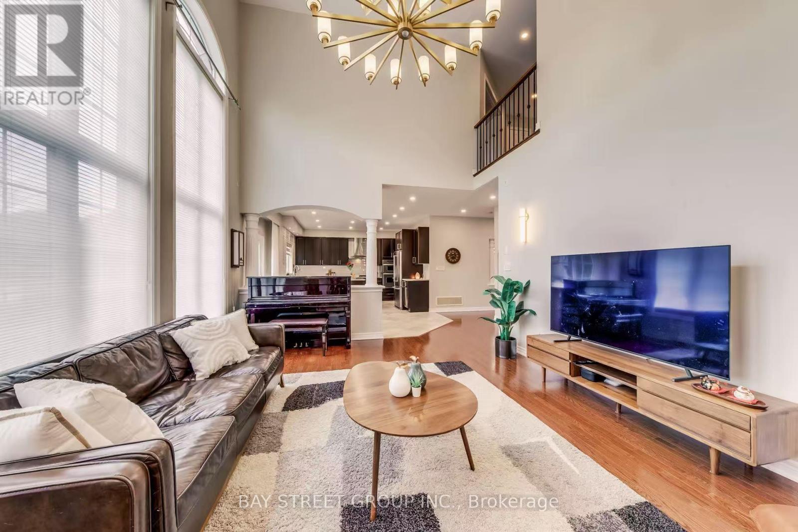 1087 Kestell Boulevard N, Oakville, ON