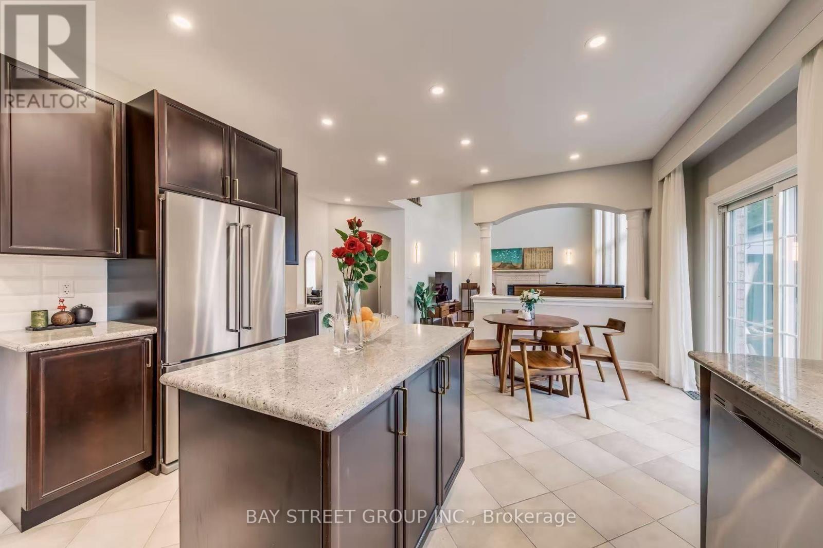 1087 Kestell Boulevard N, Oakville, ON