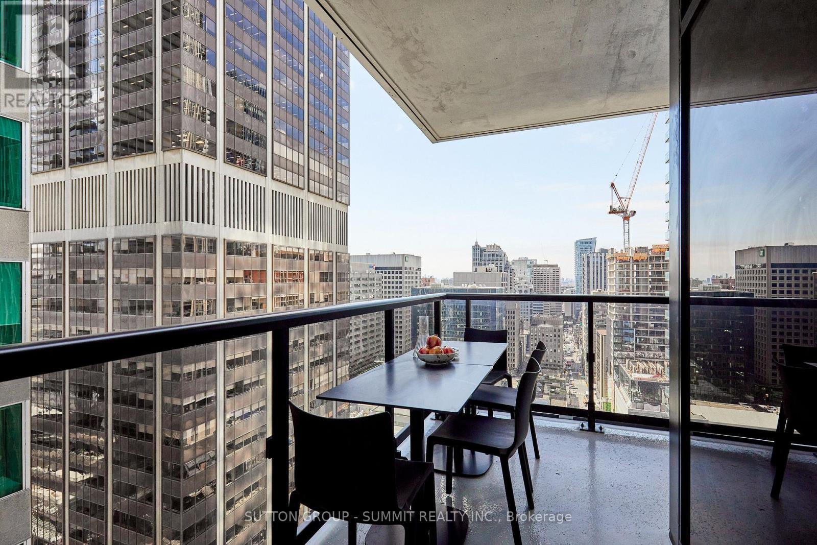 2501 - 771 Yonge Street, Toronto, ON