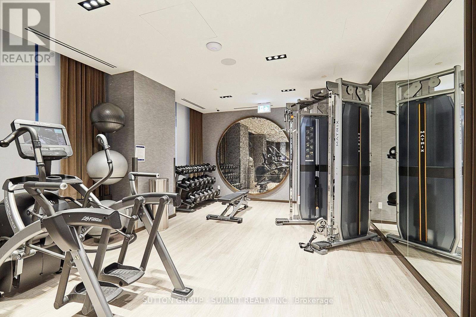 2501 - 771 Yonge Street, Toronto, ON