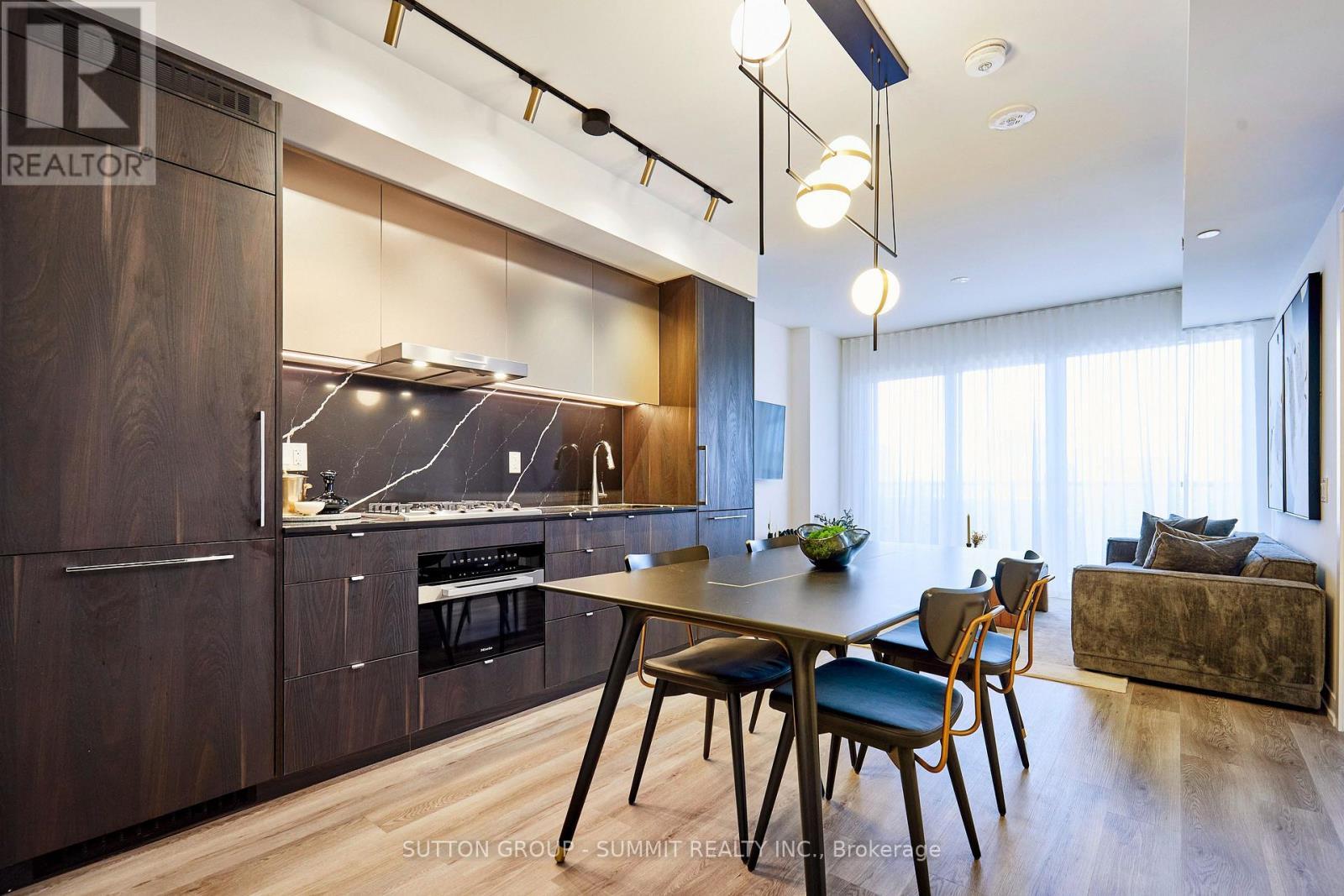 2501 - 771 Yonge Street, Toronto, ON