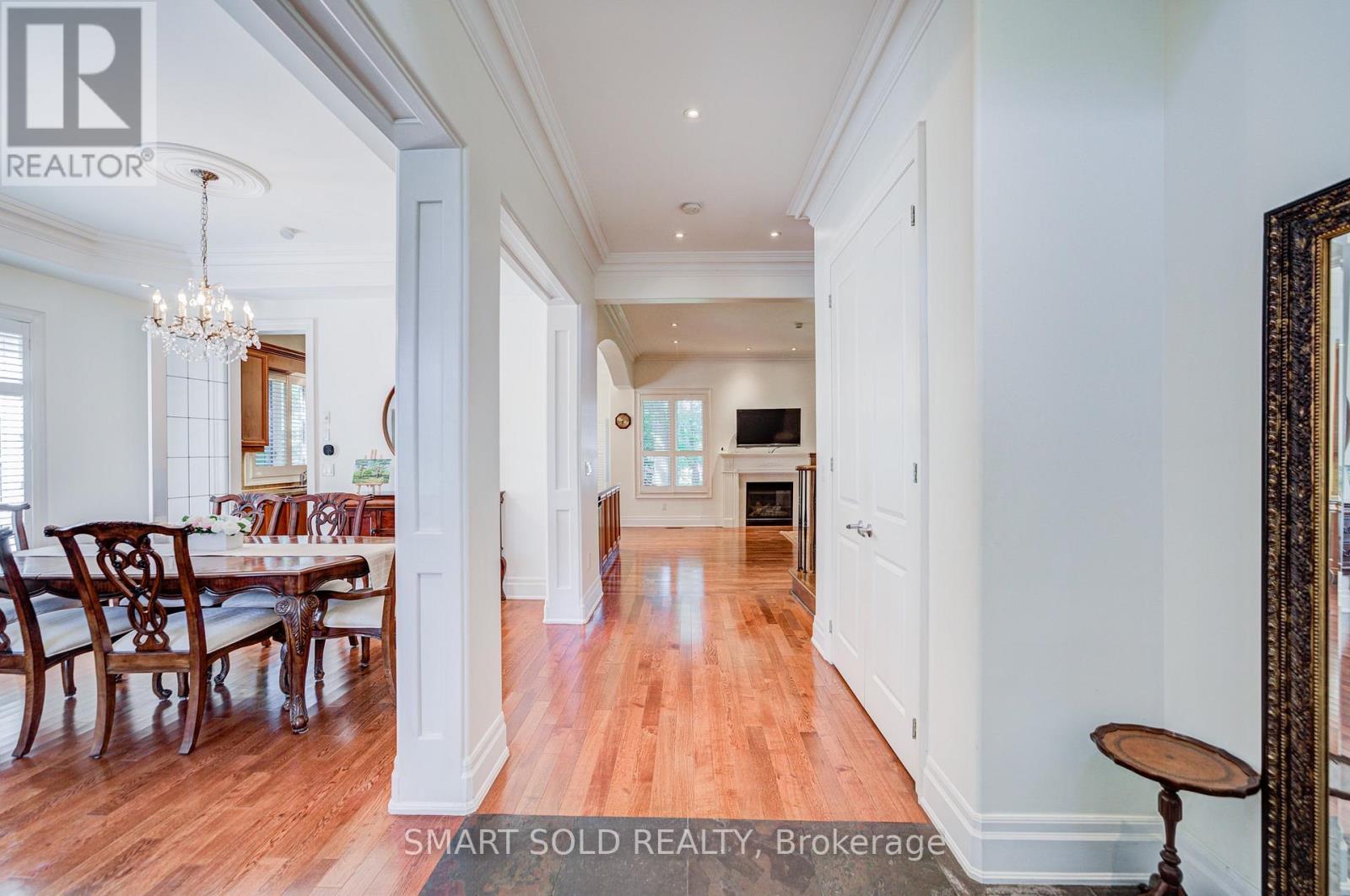 6 Brill Crescent, Toronto, ON