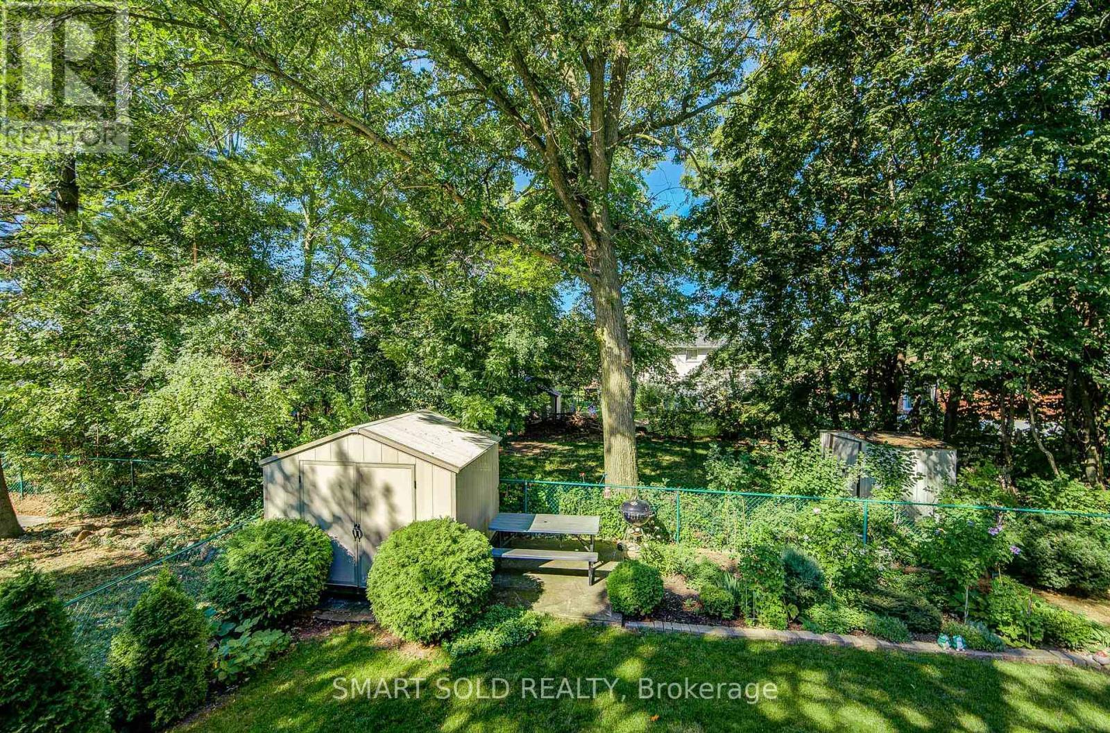 6 Brill Crescent, Toronto, ON