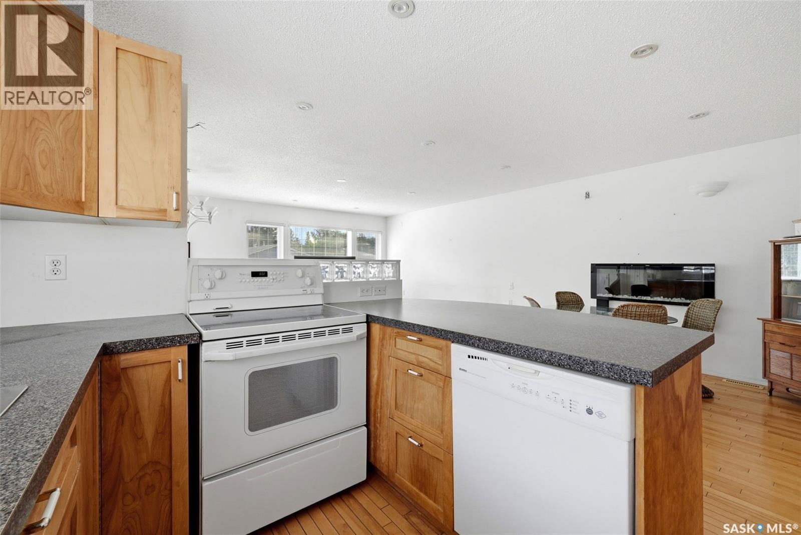 124 College Avenue, Regina, SK