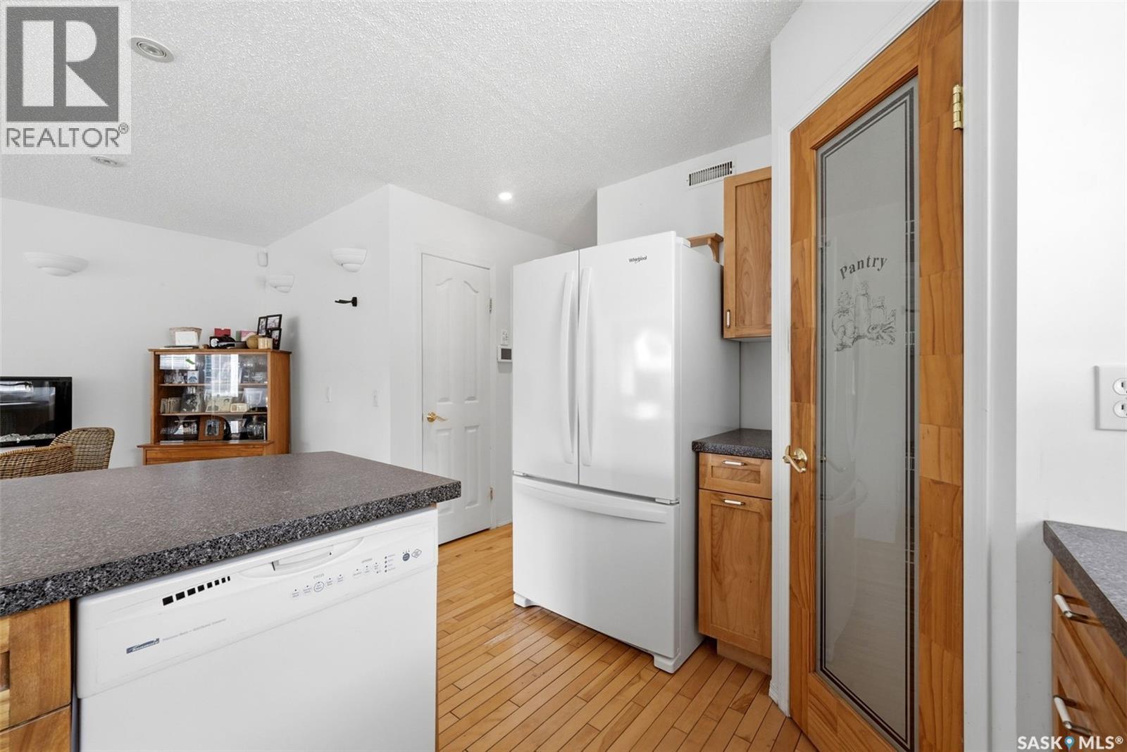 124 College Avenue, Regina, SK