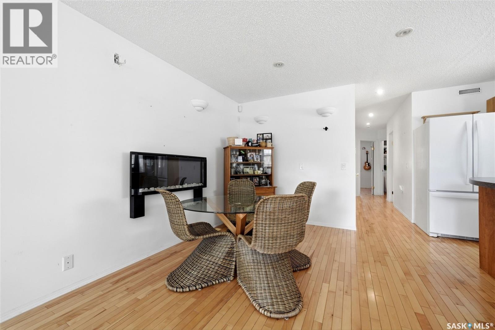 124 College Avenue, Regina, SK