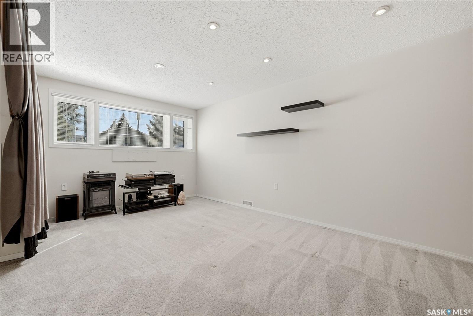 124 College Avenue, Regina, SK