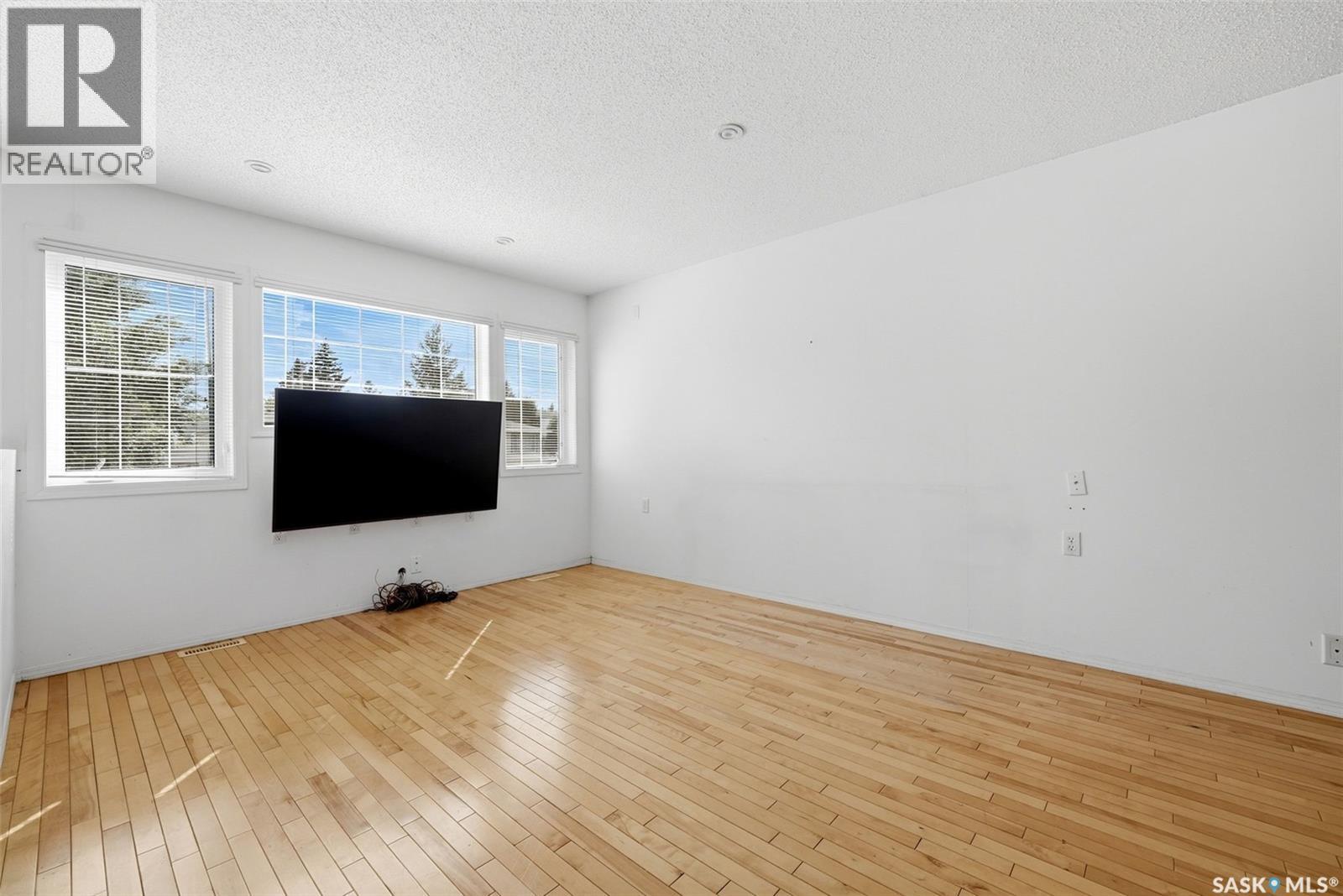 124 College Avenue, Regina, SK