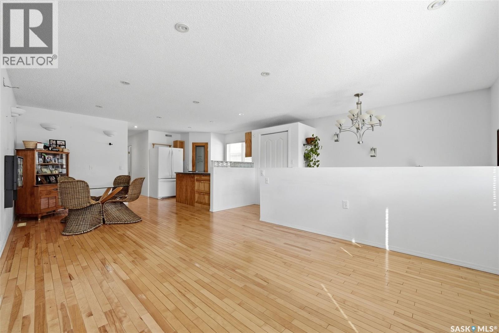 124 College Avenue, Regina, SK