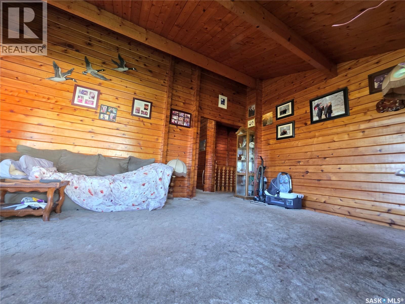 121 10Th Avenue Ne, Swift Current, SK
