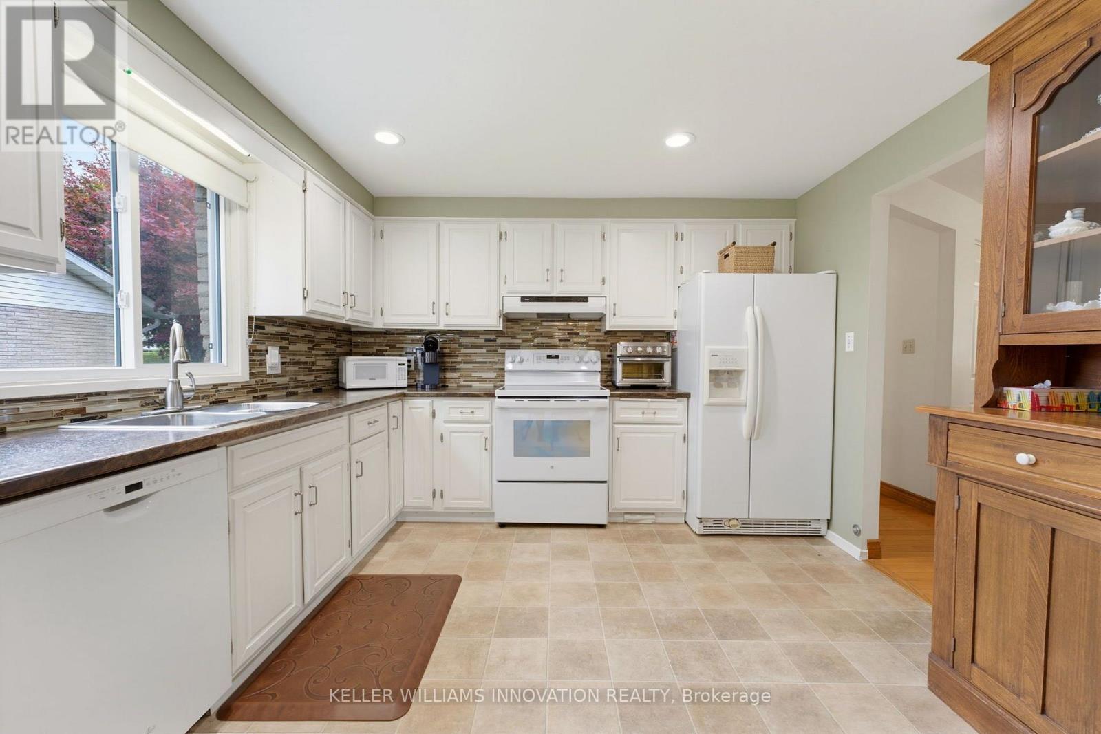15 Mclaren Avenue N, North Perth, ON