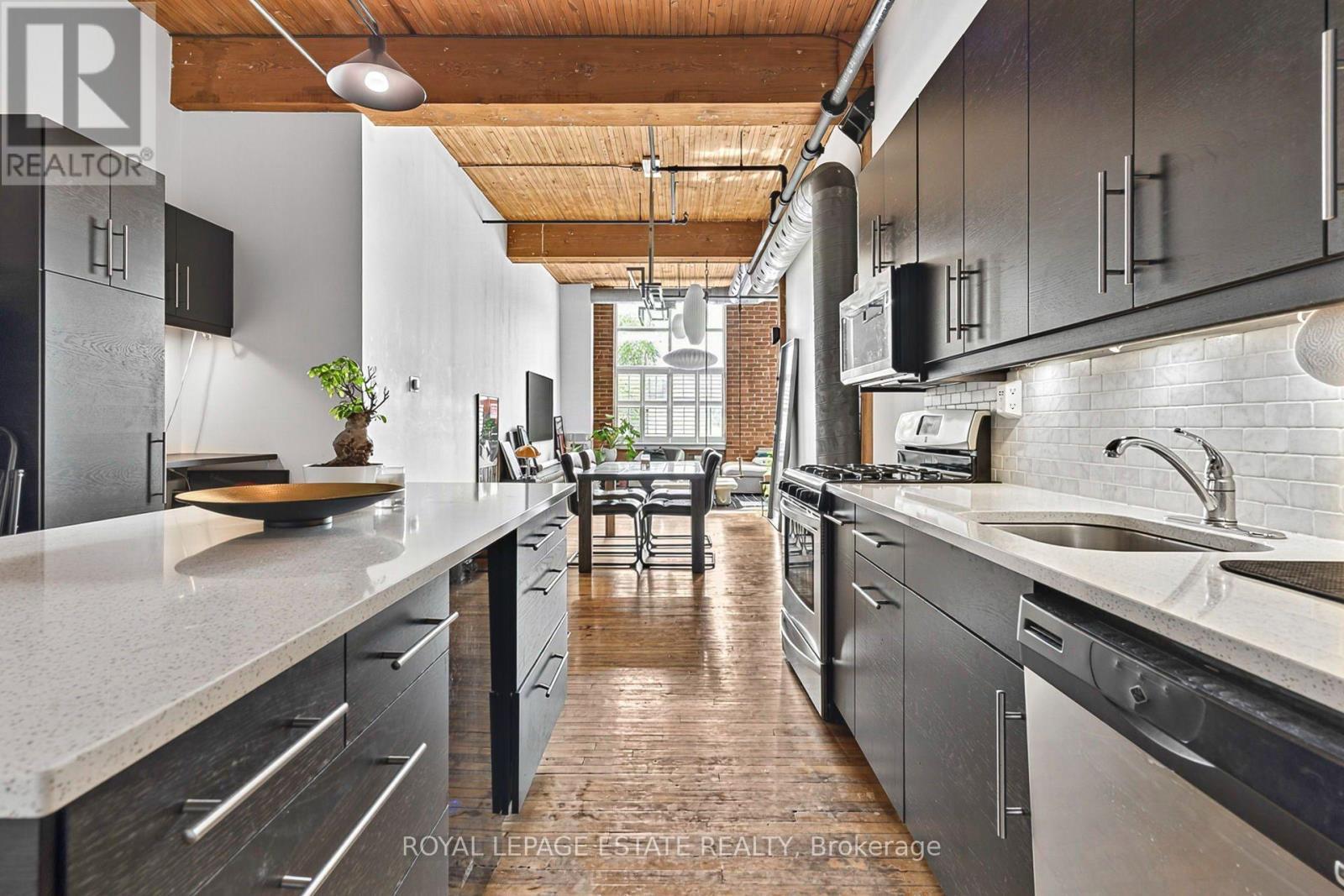 101 - 426 Queen Street E, Toronto, ON