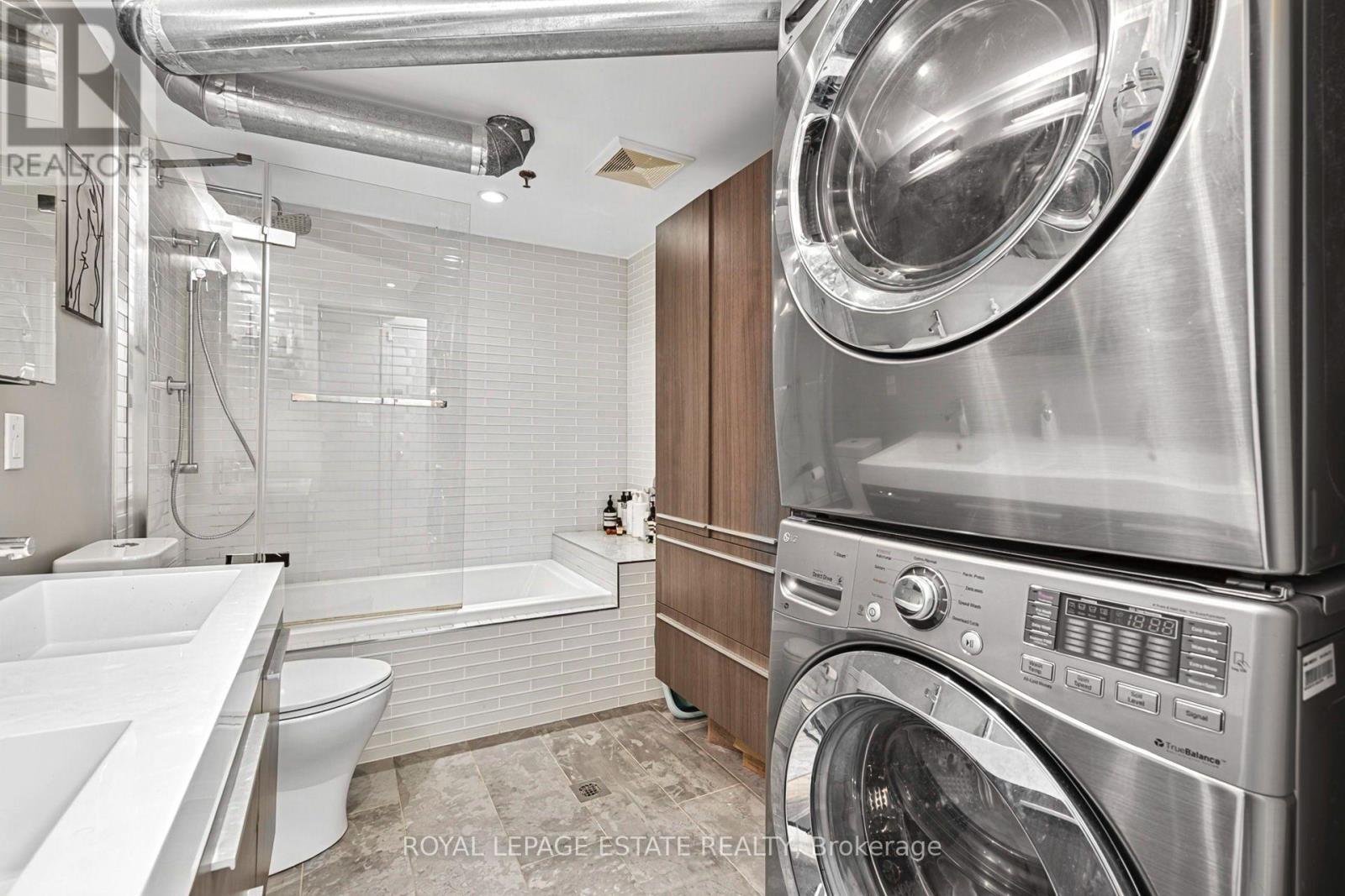 101 - 426 Queen Street E, Toronto, ON