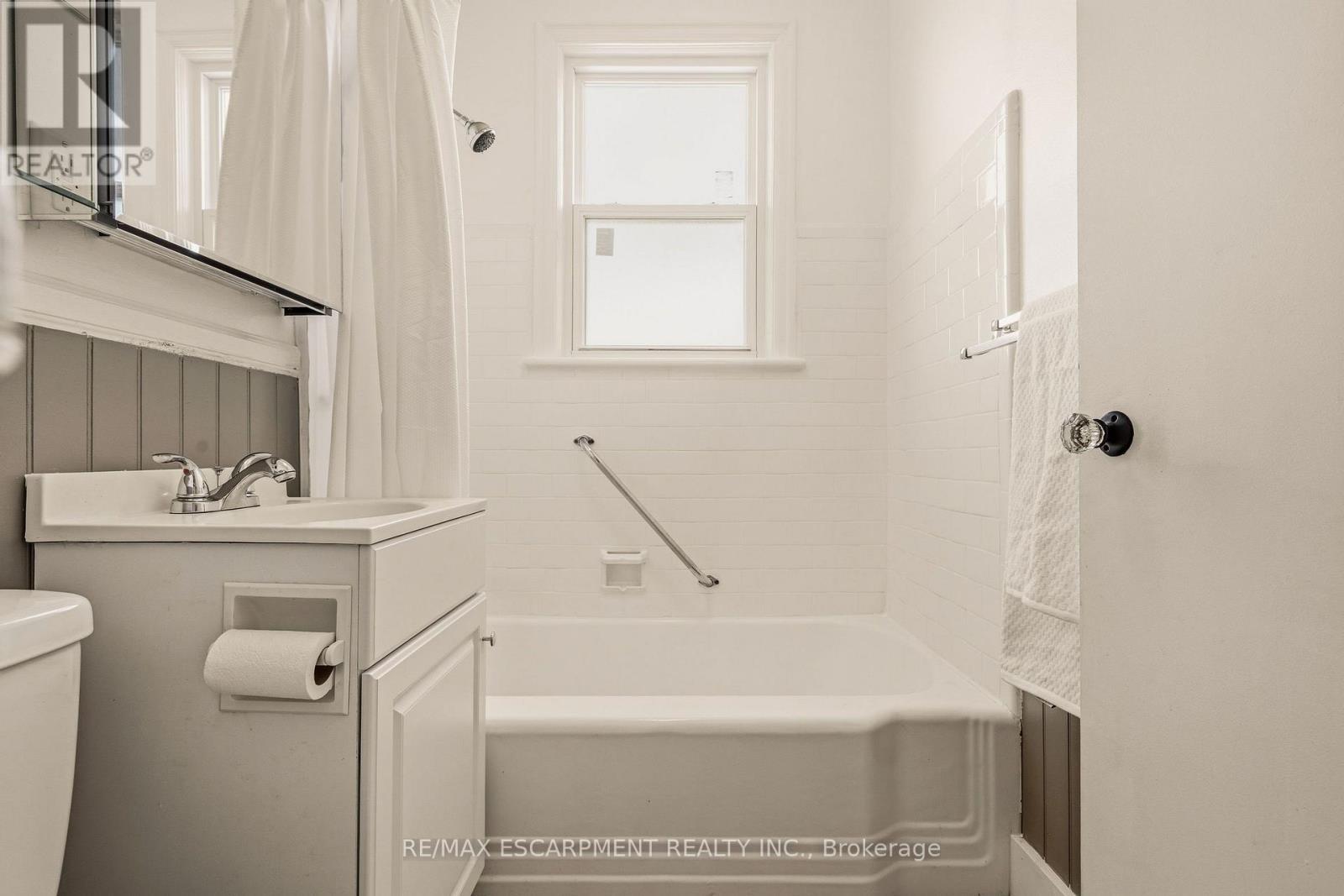 31 Cameron Avenue, Hamilton, ON