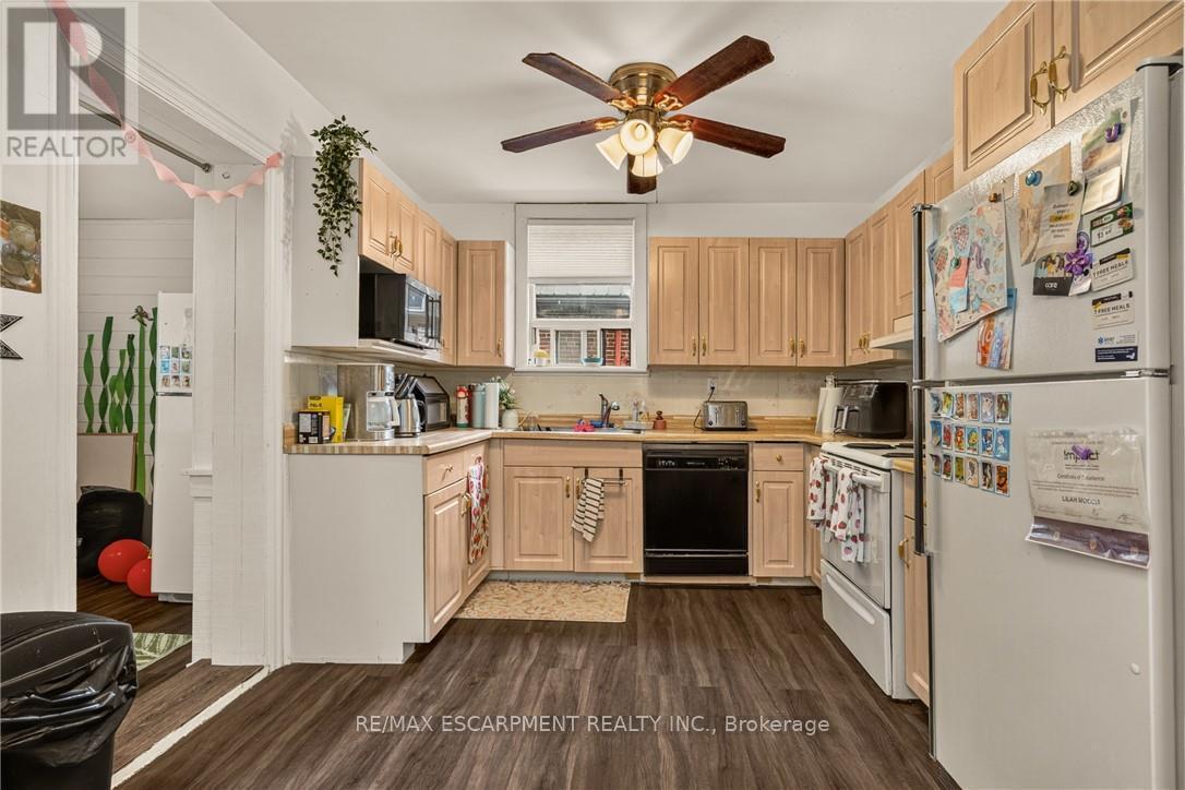15 Mapes Avenue, Hamilton, ON
