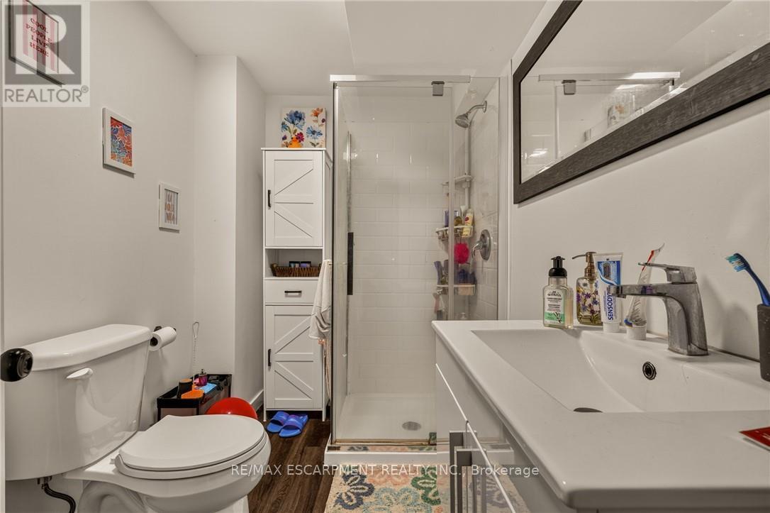 15 Mapes Avenue, Hamilton, ON