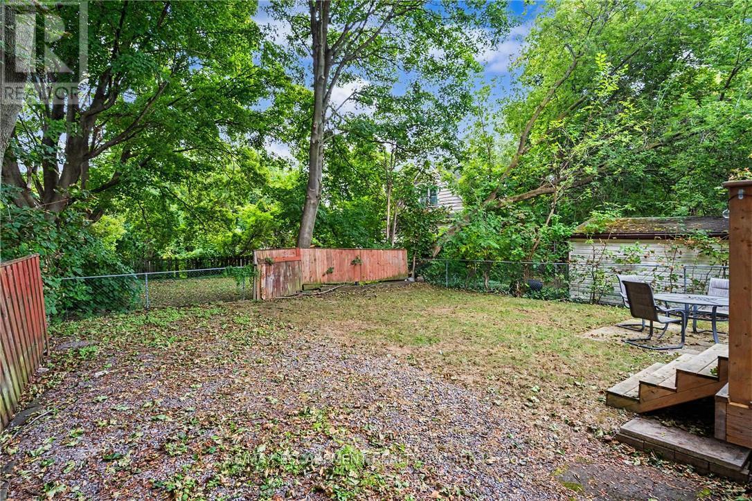 15 Mapes Avenue, Hamilton, ON