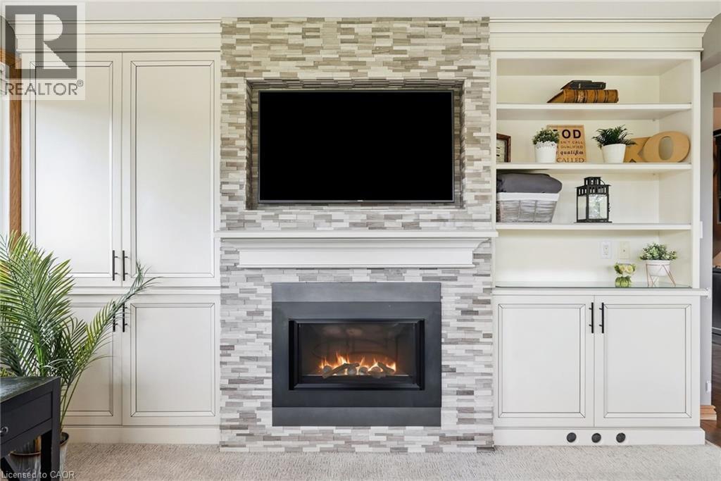 826 Millgrove Side Road, Millgrove, ON