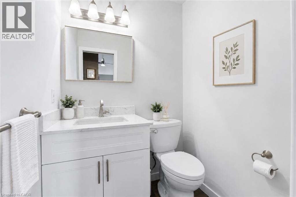 5 Thorn Place, St. Catharines, ON
