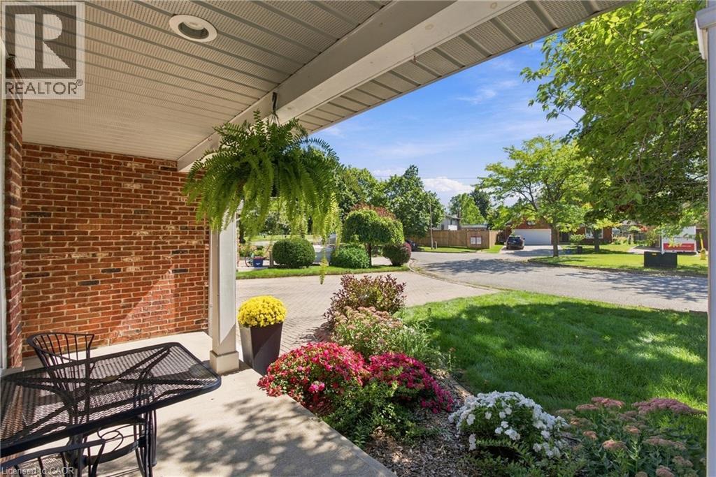 5 Thorn Place, St. Catharines, ON