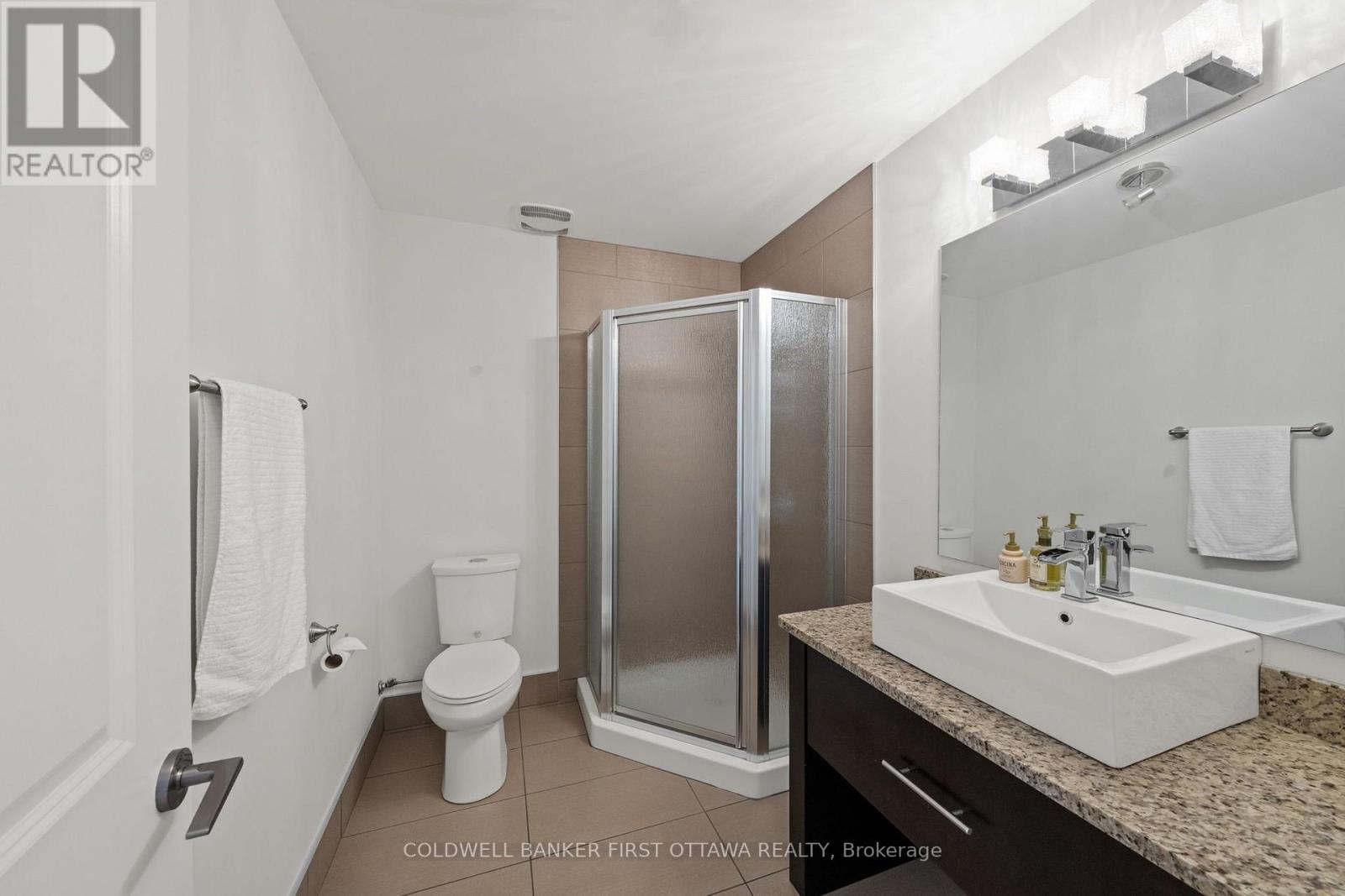 3 pc main level bathroom. So convenient! - 155 Nora Street, Ottawa, ON