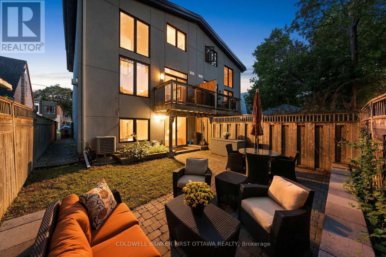 Private backyard oasis. - 155 Nora Street, Ottawa, ON