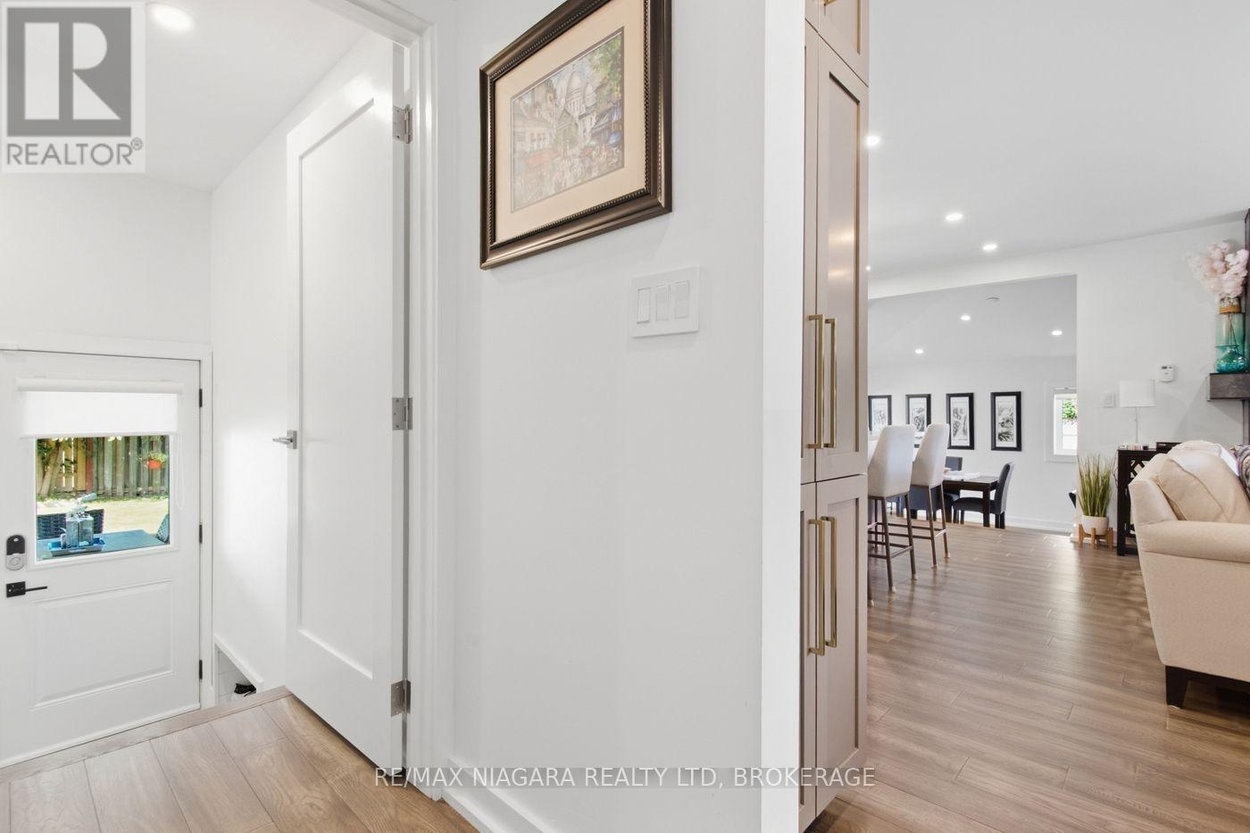 9 Bishops Road, St. Catharines (Vine/Linwell), ON