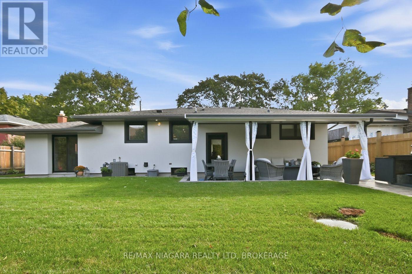 9 Bishops Road, St. Catharines (Vine/Linwell), ON