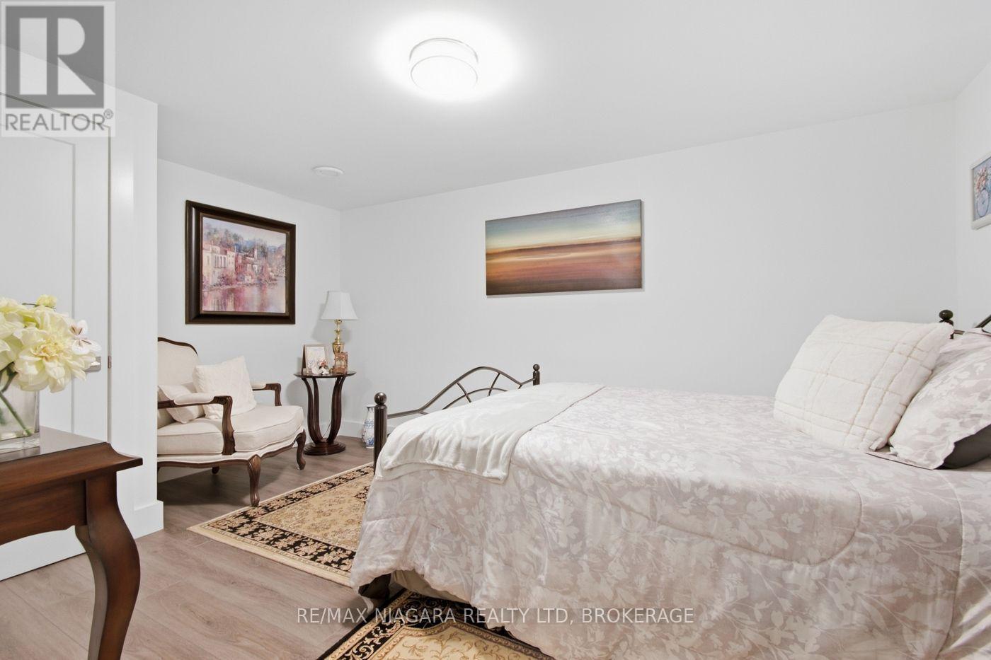 9 Bishops Road, St. Catharines (Vine/Linwell), ON