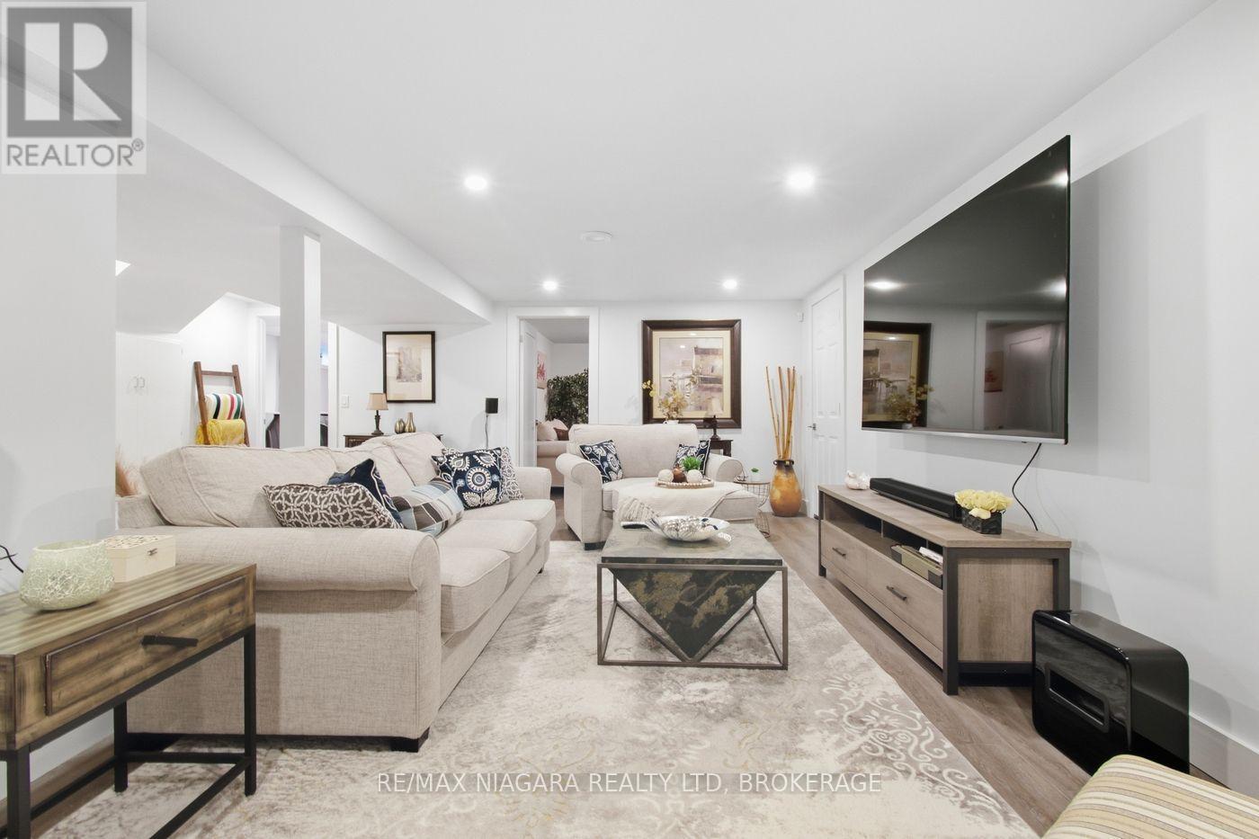 9 Bishops Road, St. Catharines (Vine/Linwell), ON
