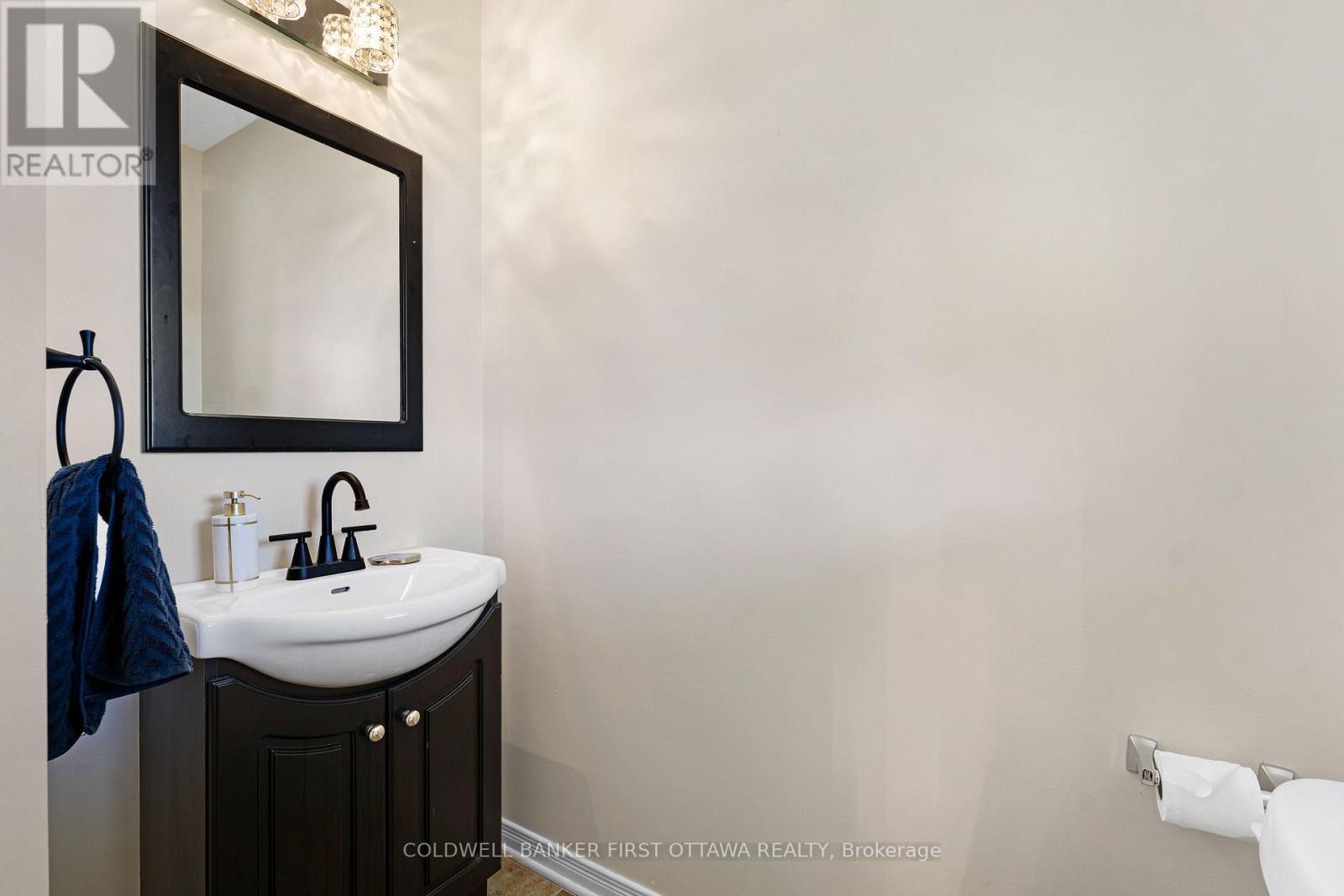 BATHROOM - 4230 Gordon Murdock Road, Ottawa, ON
