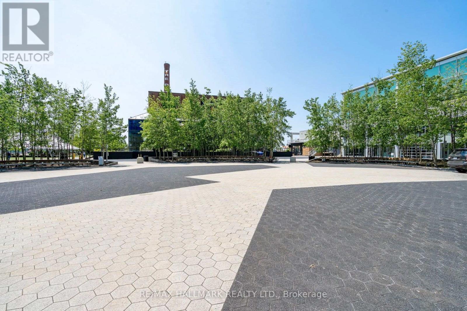 402 - 218 Queens Quay W, Toronto, ON