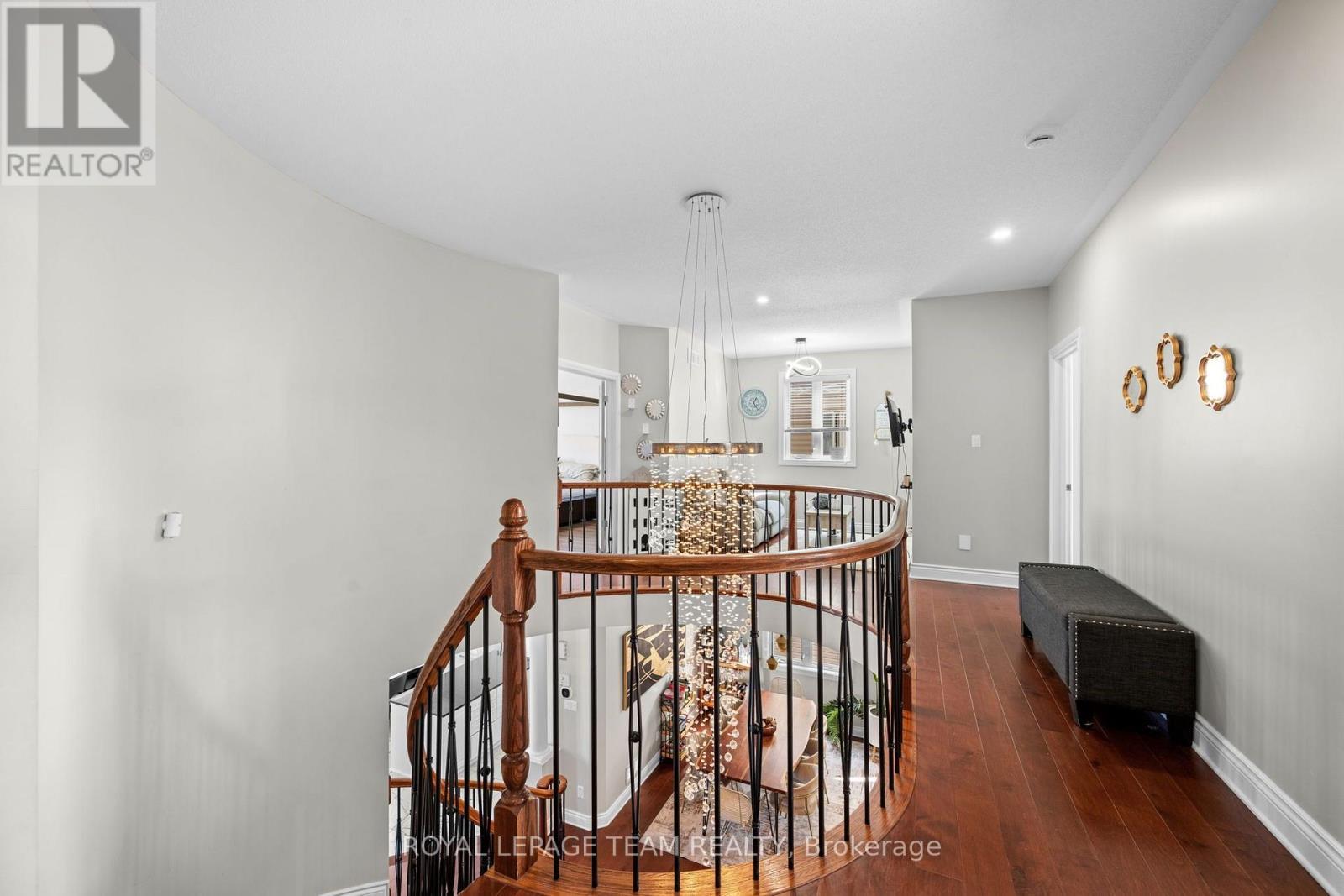 732 Lakebreeze Circle, Ottawa, ON