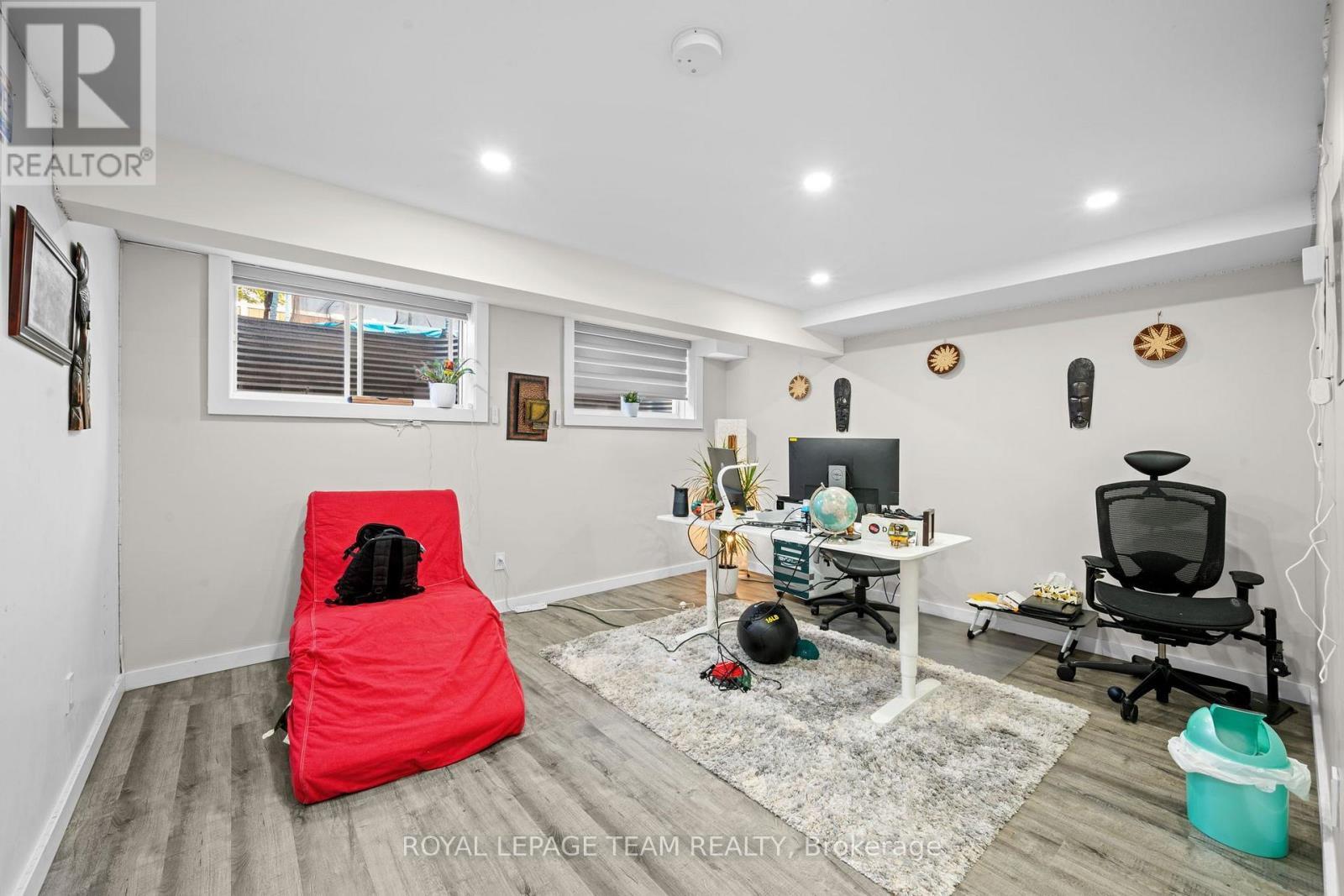 732 Lakebreeze Circle, Ottawa, ON