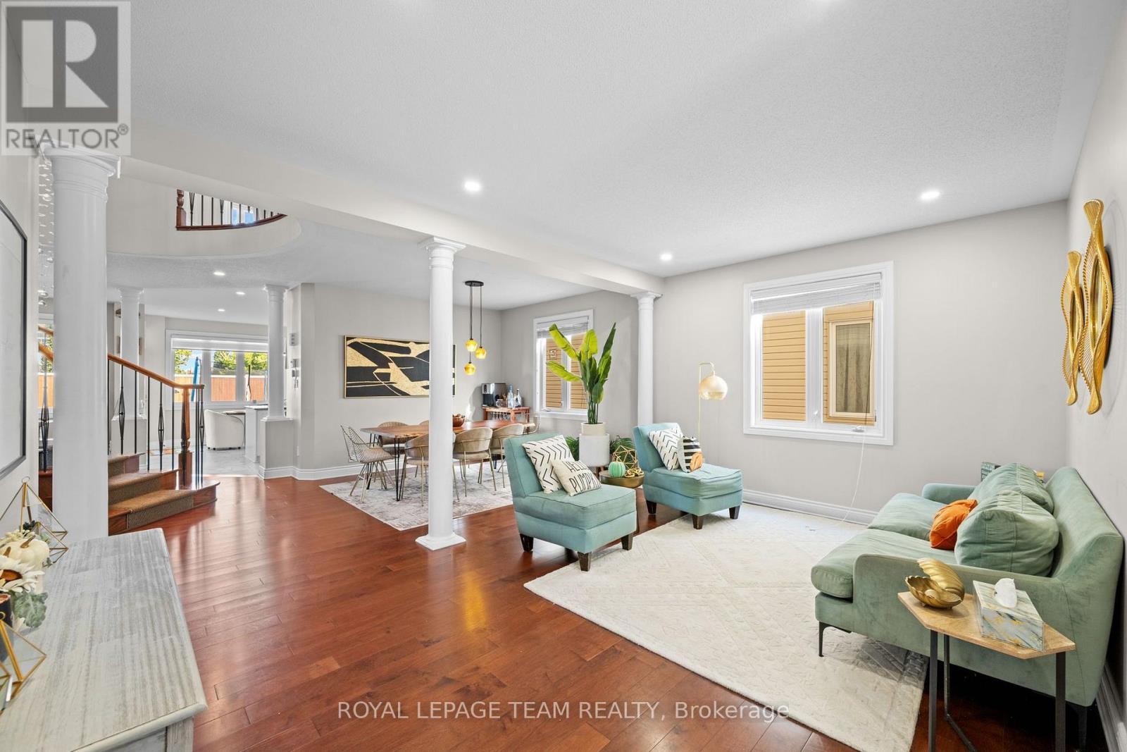 732 Lakebreeze Circle, Ottawa, ON