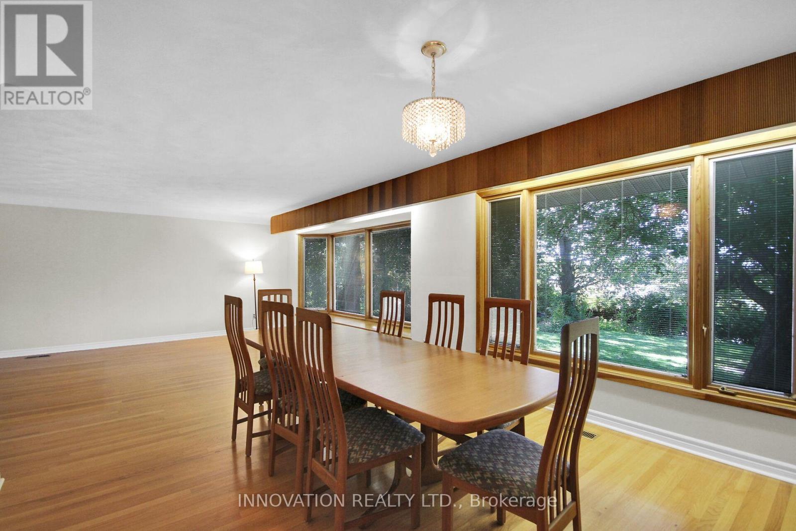 1136 Castle Hill Crescent, Ottawa, ON