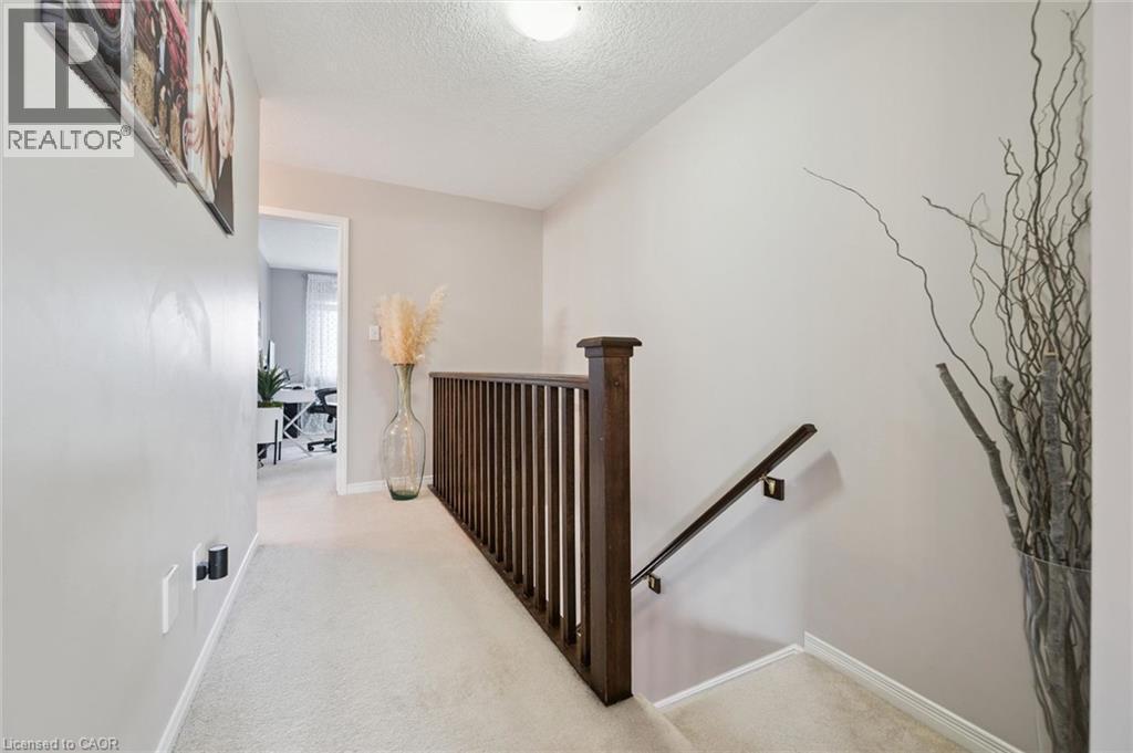 915 Zeller Crescent, Kitchener, ON