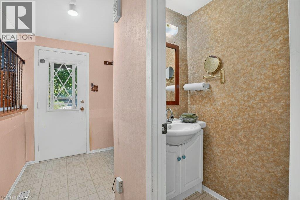2pc Bath on Main Floor - 34 Glen Park Crescent, Kitchener, ON