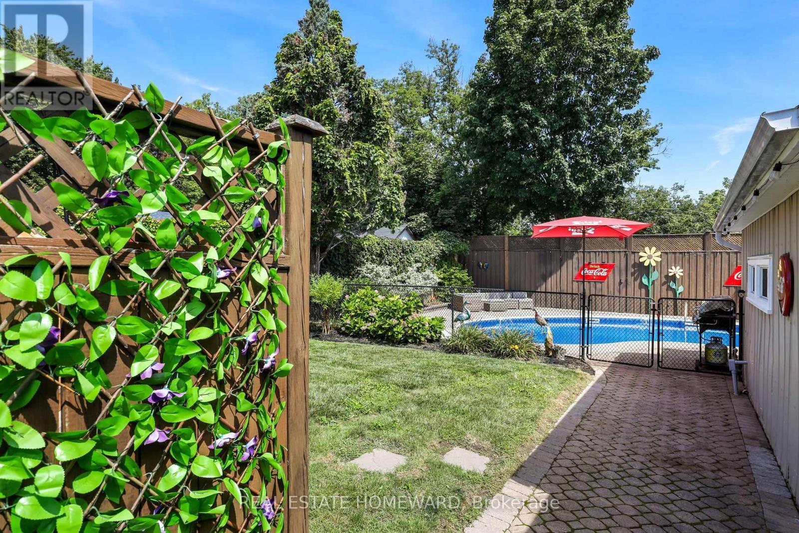 113 Gibbons Street, Oshawa, ON