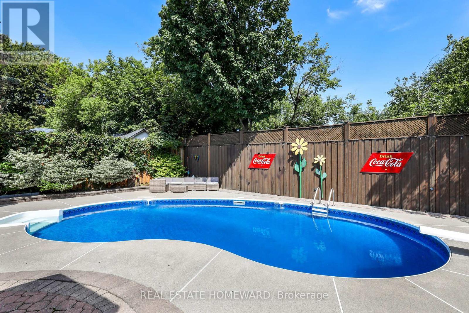 113 Gibbons Street, Oshawa, ON