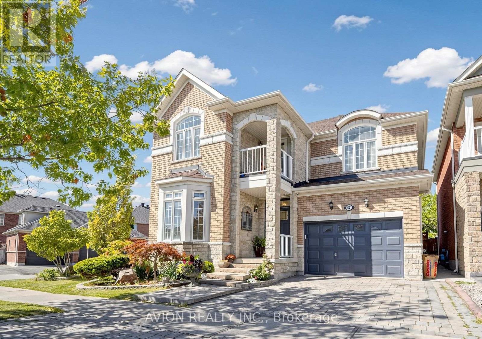 1004 Castlemore Avenue, Markham, ON