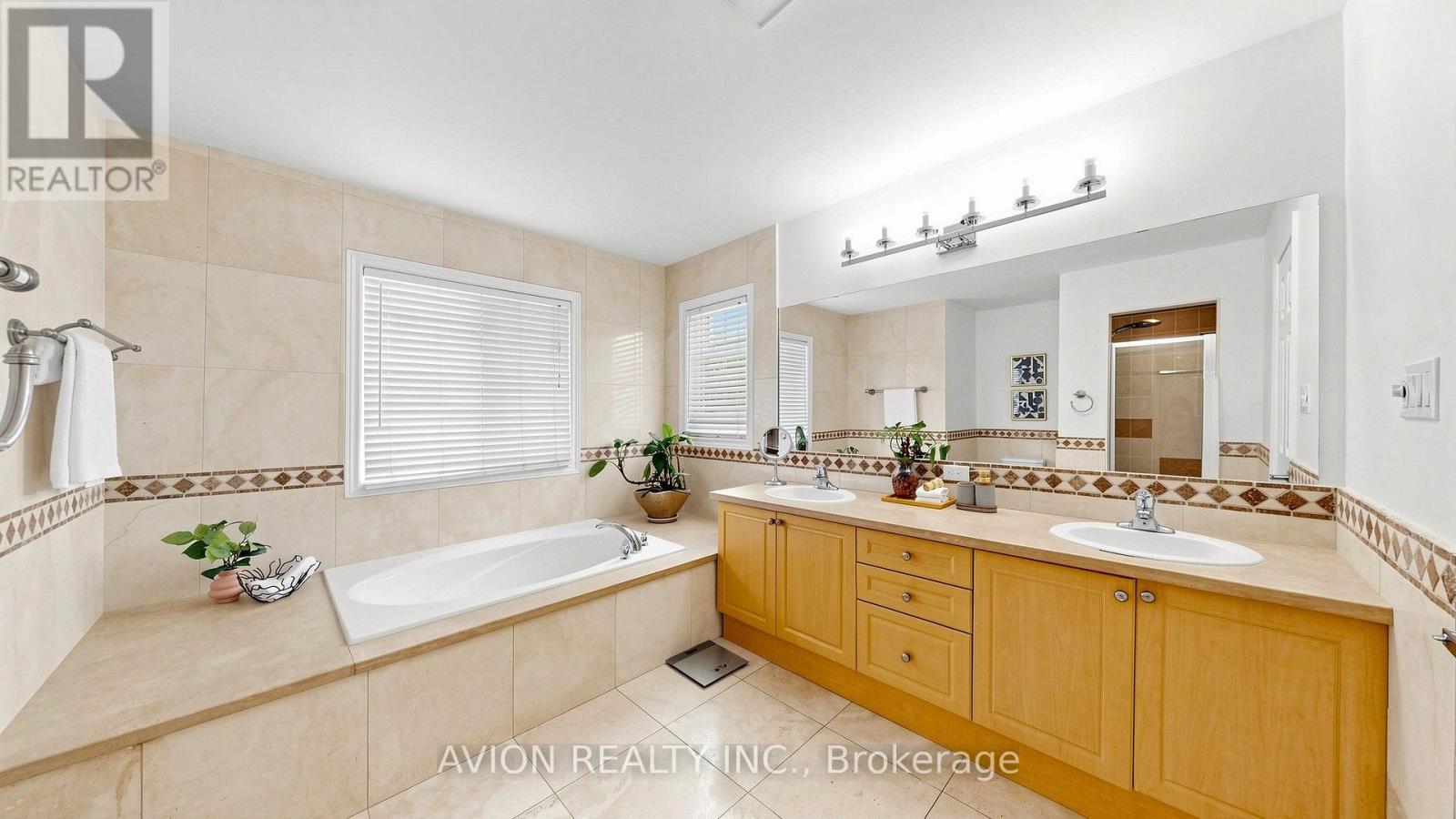 1004 Castlemore Avenue, Markham, ON