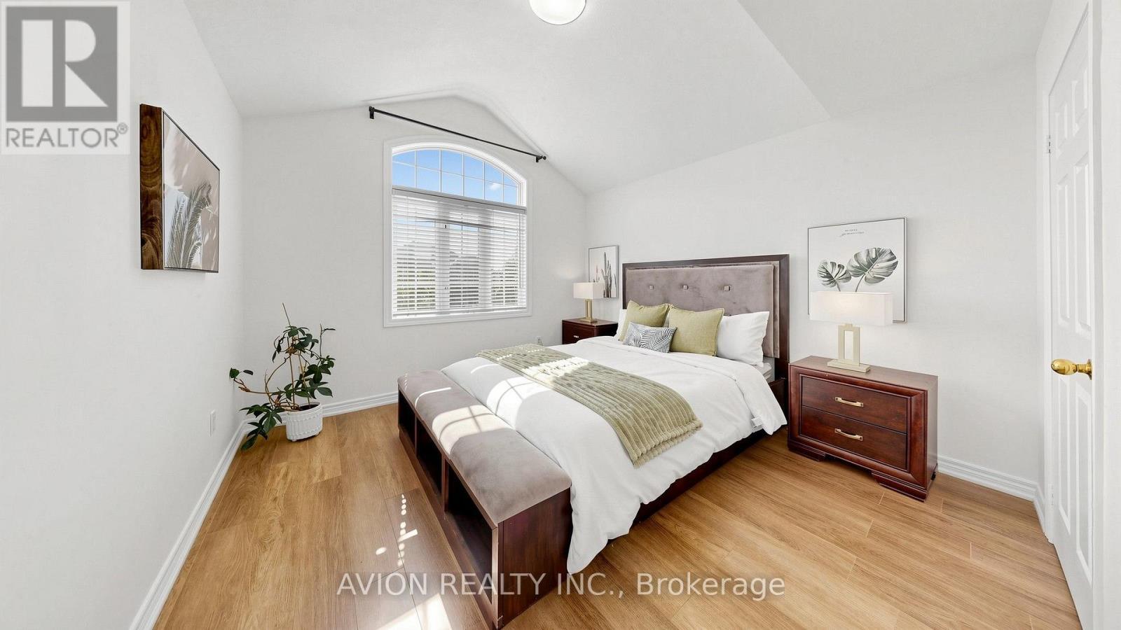 1004 Castlemore Avenue, Markham, ON