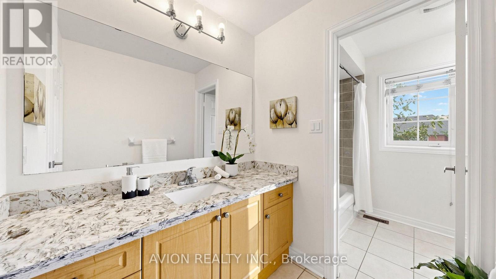 1004 Castlemore Avenue, Markham, ON