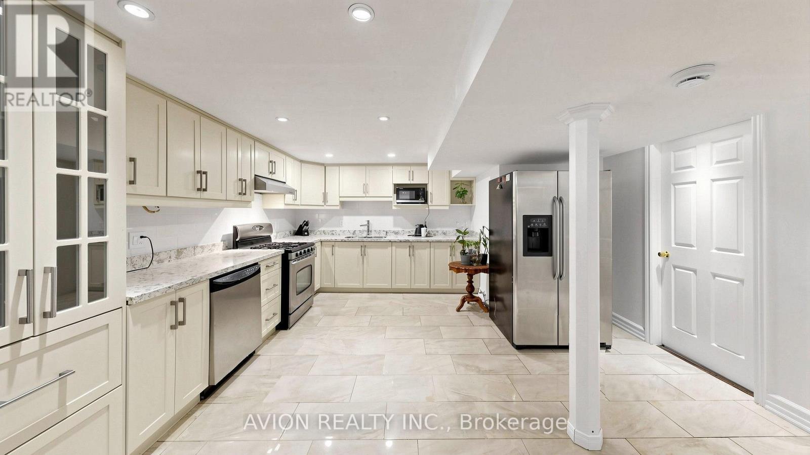 1004 Castlemore Avenue, Markham, ON