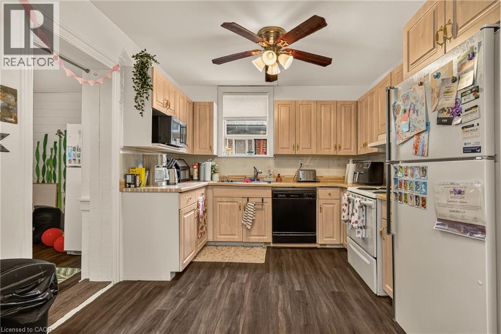 15 Mapes Avenue, Hamilton, ON