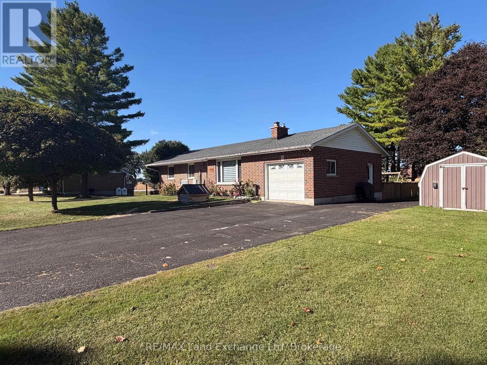1046 Vogt Street, Howick, ON